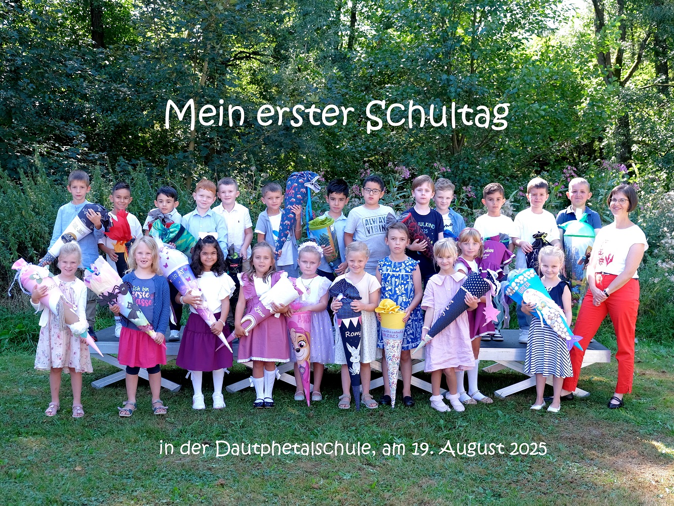 Die Klasse 1b mit Frau Lixfeld