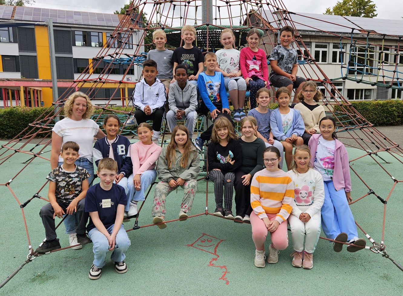 Die Klasse 4a mit Frau Weber